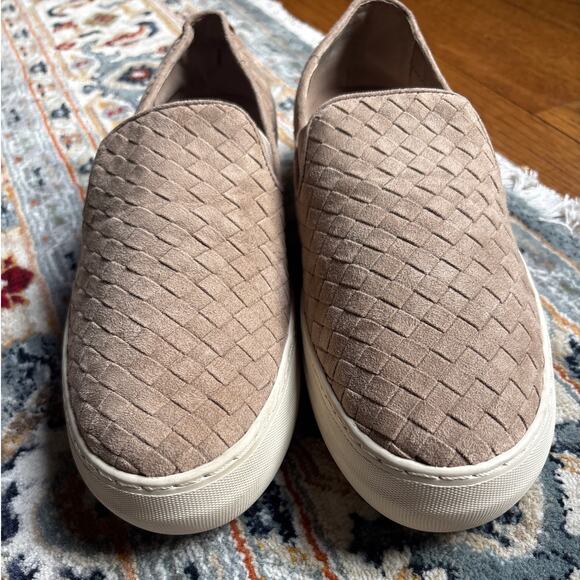 VINCE CAMUTO Kamron Slip-on Sneaker Size 11 - Picture 4 of 7